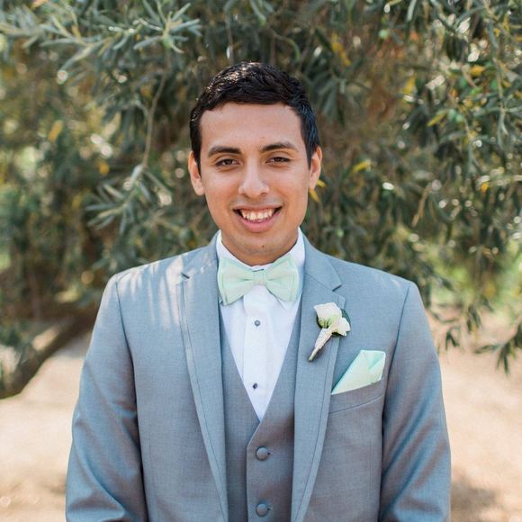 Meet your Posher, Carlos - Picture 1 of 1